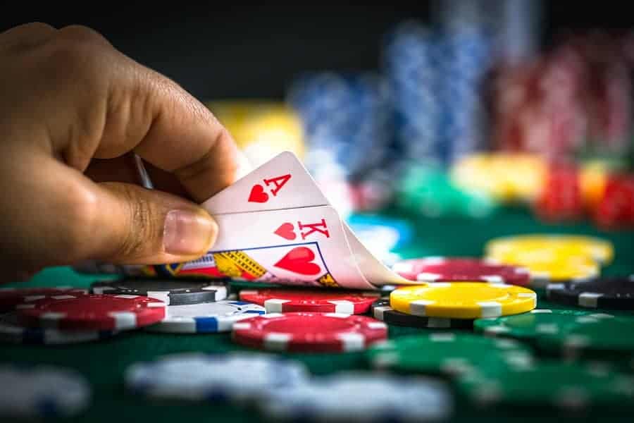 Hướng dẫn chơi game bài Poker chi tiết nhất cho người mới bắt đầu - Hình 2